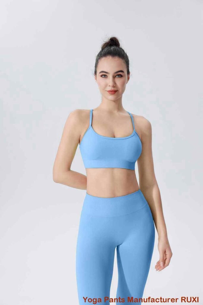 Pantalones cortos de yoga sin costuras cómodos y elegantes